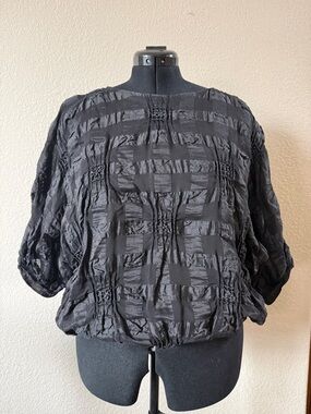 Textured Black Puff-Sleeve Blouse